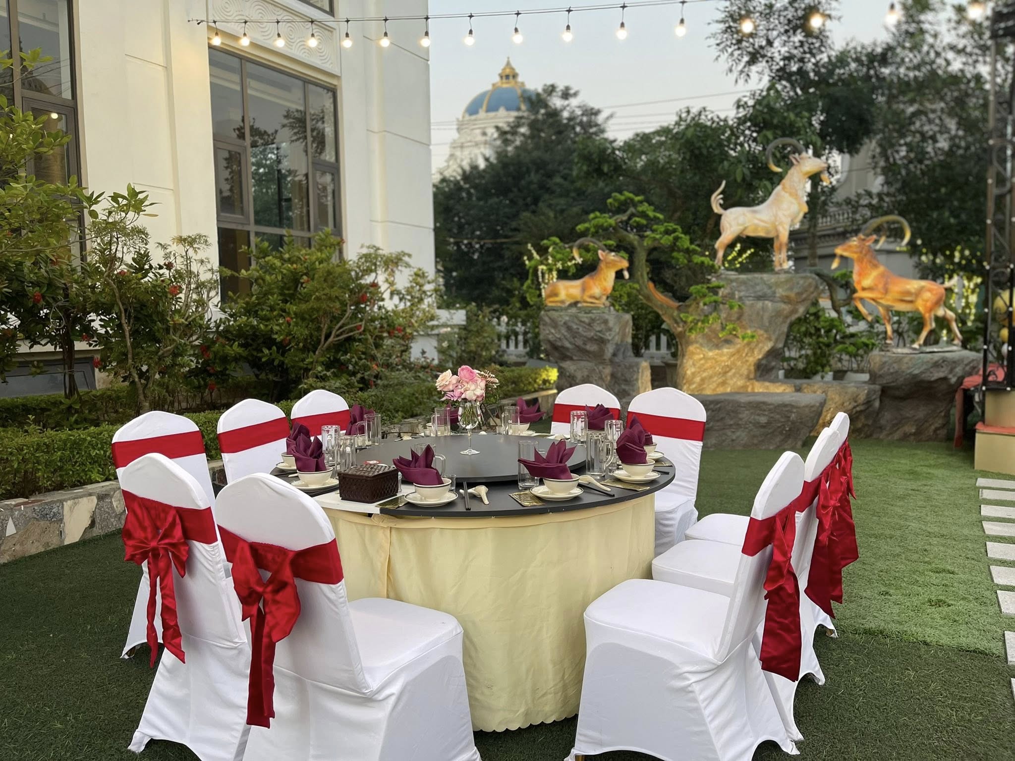 Tổ chức Year End Party cho công ty tại Ninh Bình – Địa điểm sang – menu ngon – phục vụ tốt